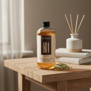 500 ml refill med cederträdoft för bukett